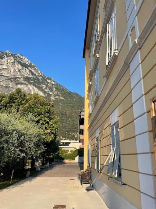 The Lime Tree Cozy Flat Apartman Riva del Garda Kültér fotó